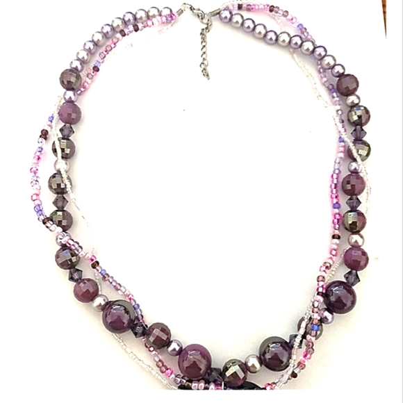Sophisticated Mother Of Pearl Shell Heart Multistrand Purple Beaded Necklace Set - Picture 9 of 11